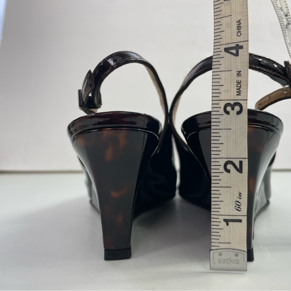Stuart Weitzman Slingback Tortoise Shell Point-Toe Wedge Heels‎ - Picture 11 of 16